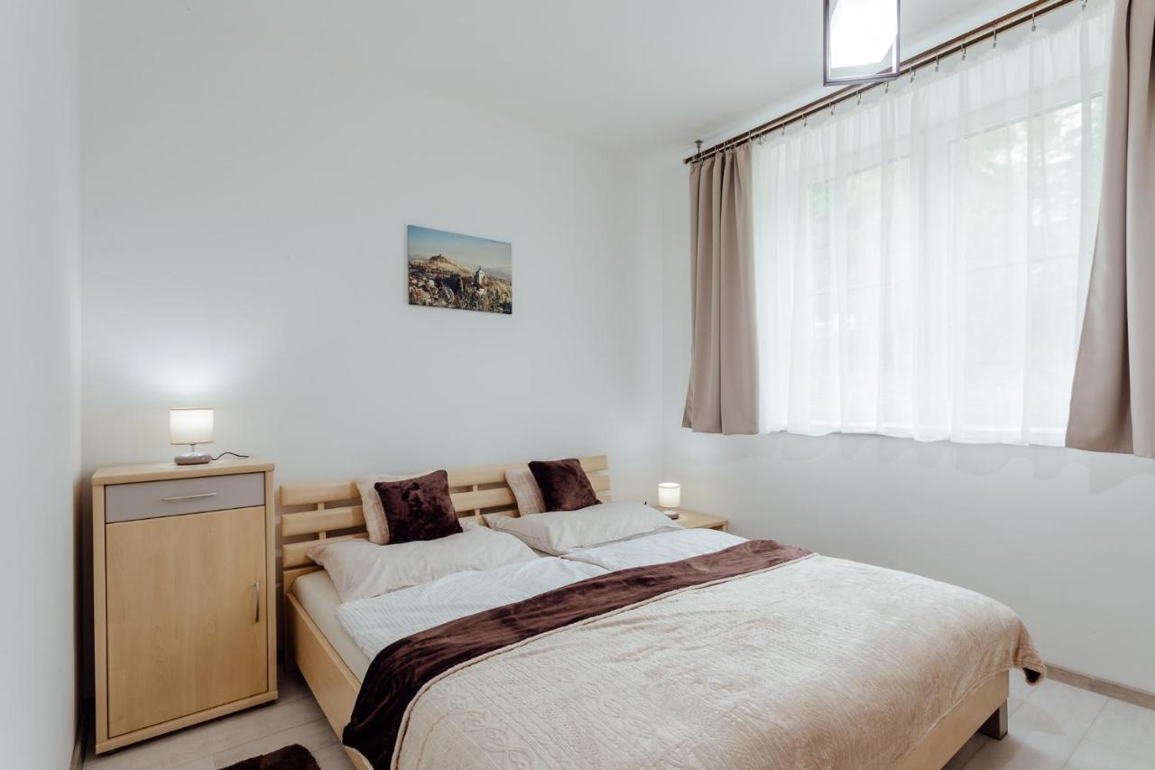 Banská Štiavnica Apartman Vo Vile Kammergraf מראה חיצוני תמונה